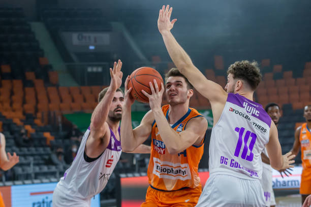 昆的边路和 昆的边路和