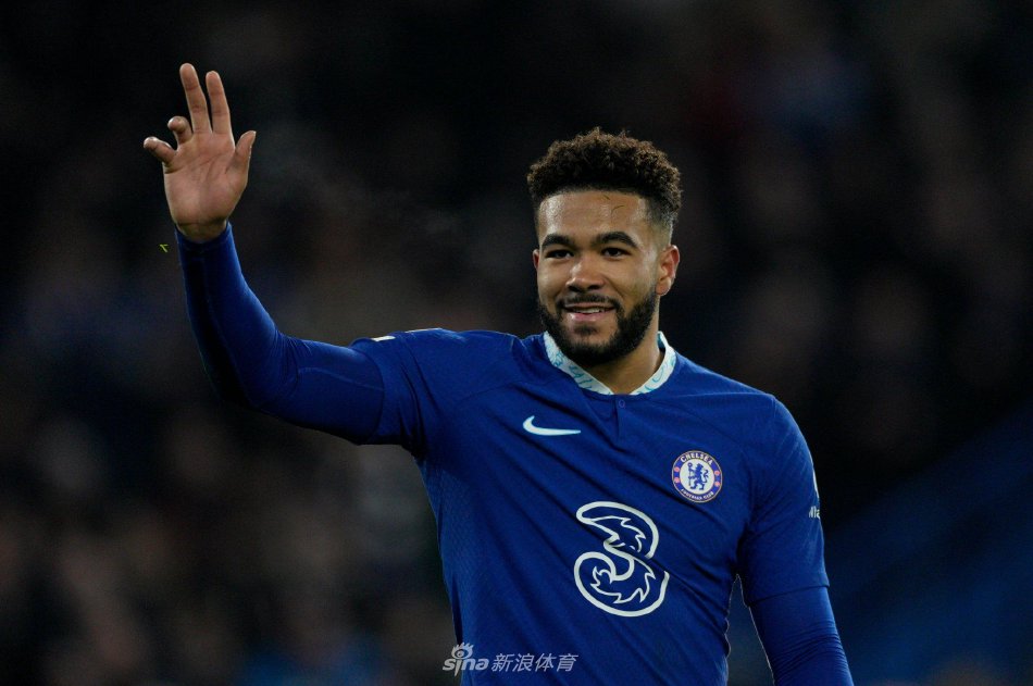 告捡到一部 告捡到一部