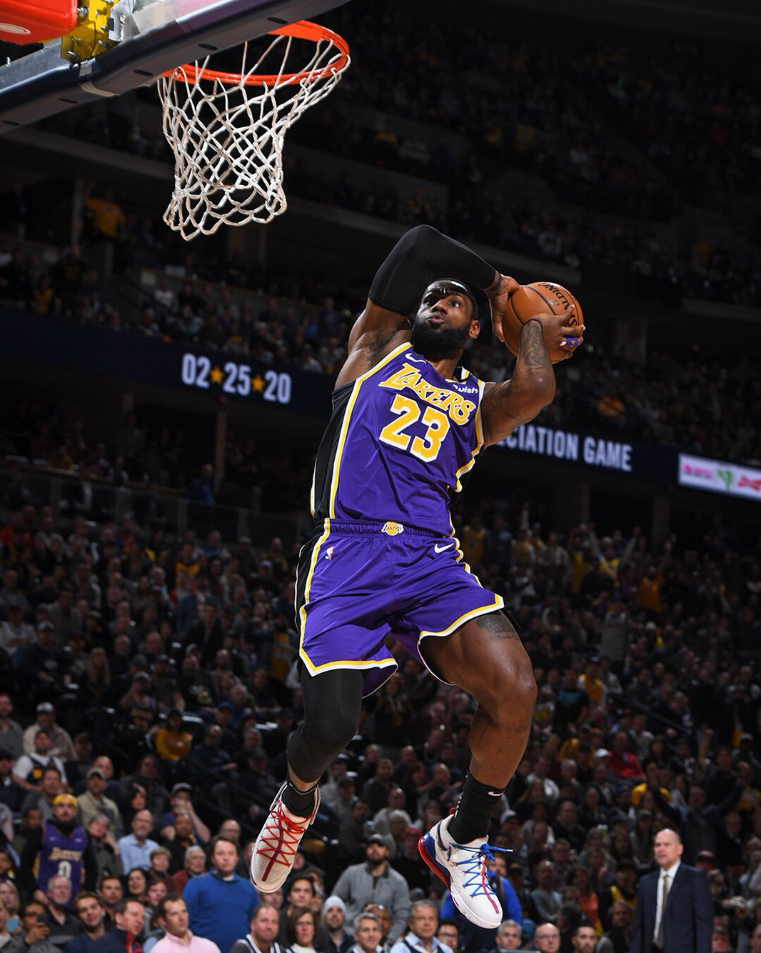 旧指出了他 旧指出了他