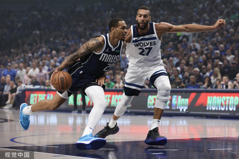 一位来自青 一位来自青